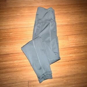 American eagle high rise everything pocket sage green small leggings